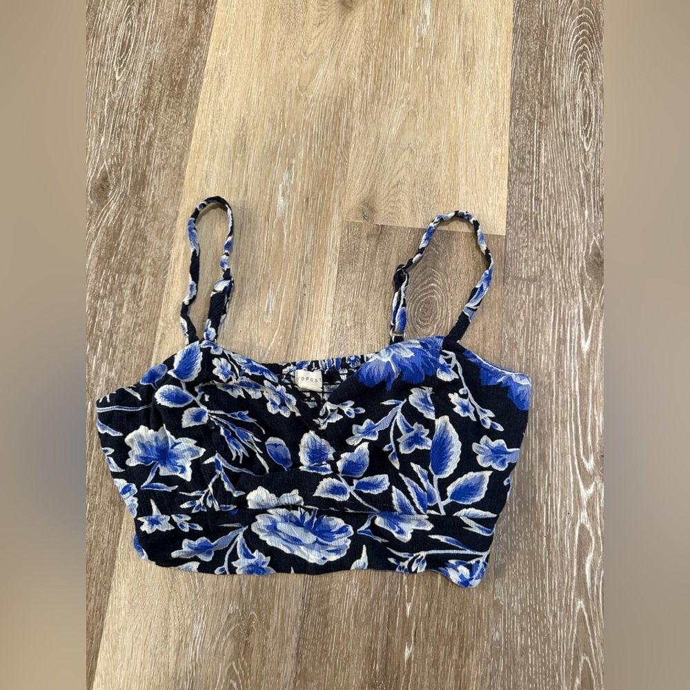 Aeropostale Blue and White Floral Tank top